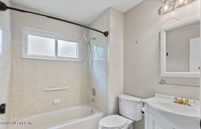 10259 CLASSIC OAK Road N, Jacksonville, FL 32225