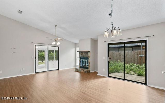 10259 CLASSIC OAK Road N, Jacksonville, FL 32225