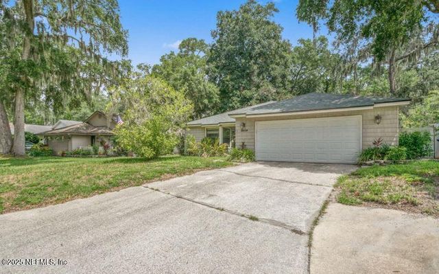 10259 CLASSIC OAK Road N, Jacksonville, FL 32225