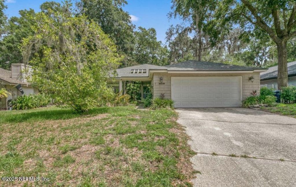 10259 CLASSIC OAK Road N, Jacksonville, FL 32225
