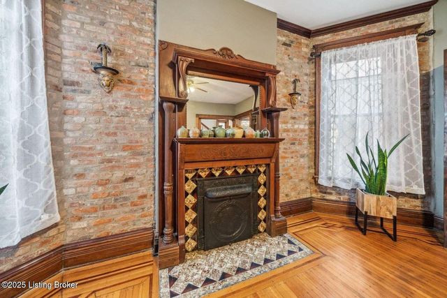 1375 S 2nd St, Louisville, KY 40208