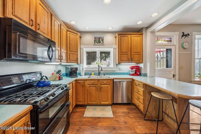 1375 S 2nd St, Louisville, KY 40208