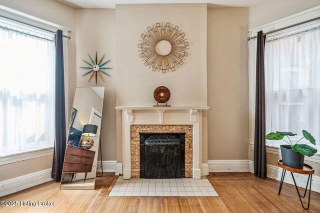 1375 S 2nd St, Louisville, KY 40208