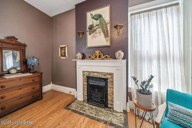 1375 S 2nd St, Louisville, KY 40208