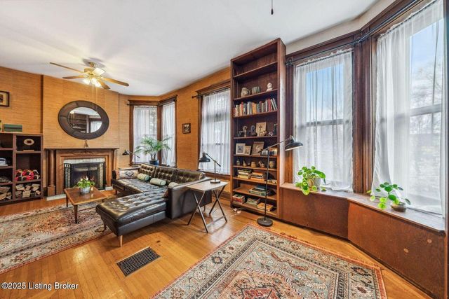 1375 S 2nd St, Louisville, KY 40208