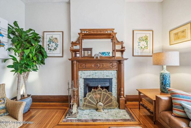 1375 S 2nd St, Louisville, KY 40208