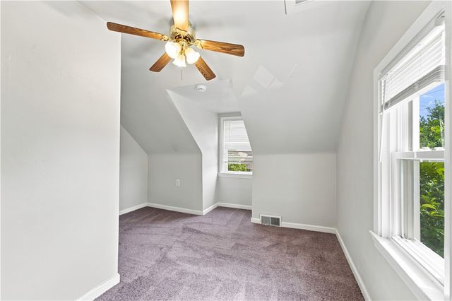 97 1st St, Ross Twp, PA 15229