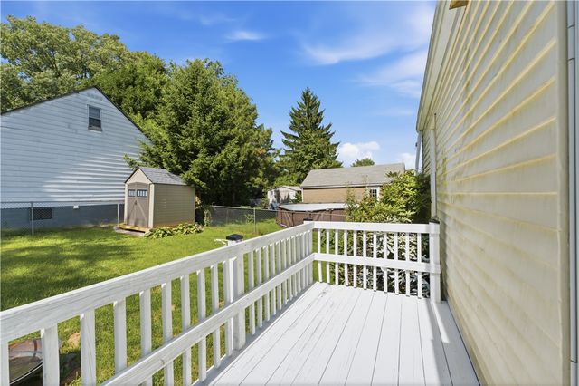 97 1st St, Ross Twp, PA 15229