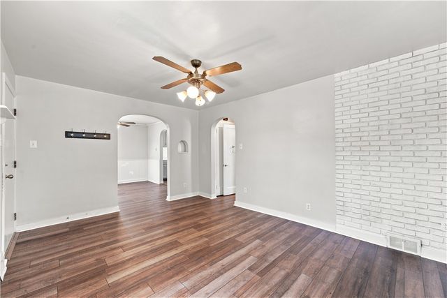 97 1st St, Ross Twp, PA 15229