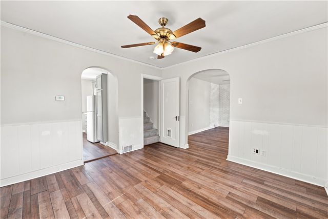 97 1st St, Ross Twp, PA 15229