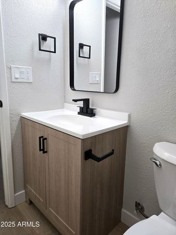 444 E 10TH Avenue, Mesa, AZ 85204