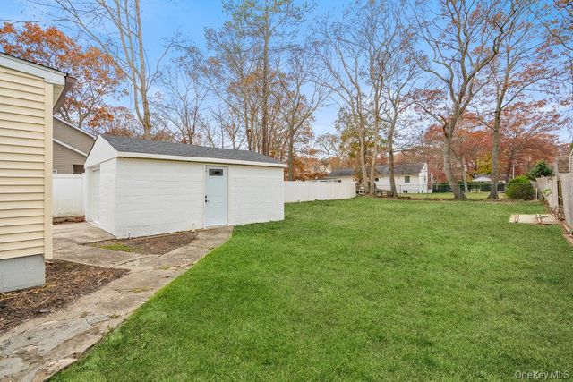 42 Mayfield Drive, Mastic Beach, NY 11951