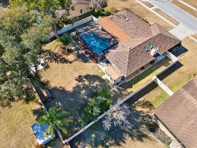 401 RUNNING HORSE ROAD, Seffner, FL 33584