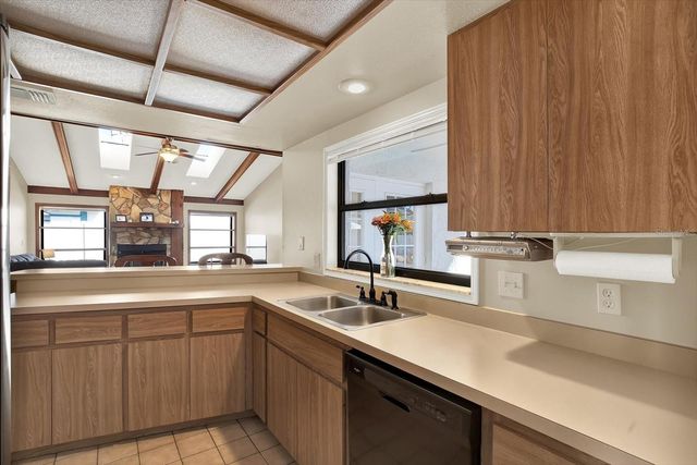 401 RUNNING HORSE ROAD, Seffner, FL 33584