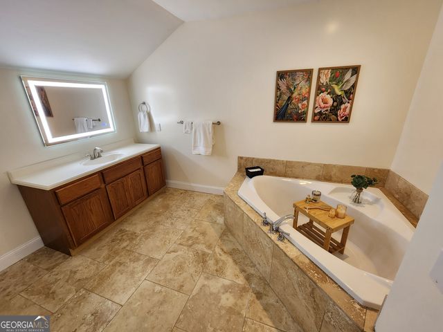 9800 Deepstep Road, Sandersville, GA 31082