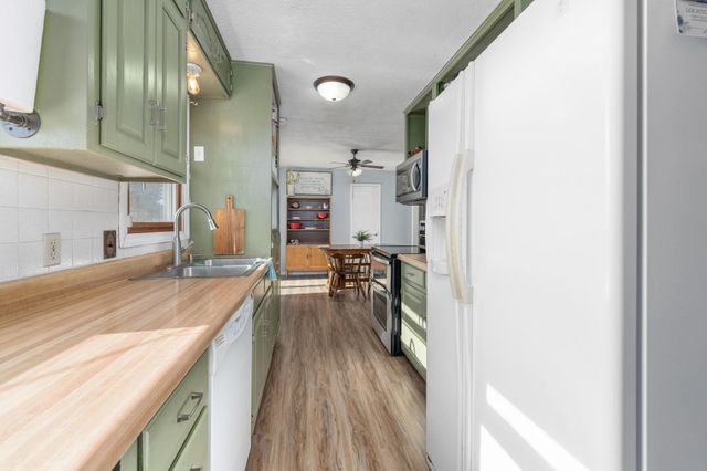 6400 N Longmont, Park City, KS 67219