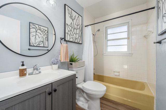 6400 N Longmont, Park City, KS 67219