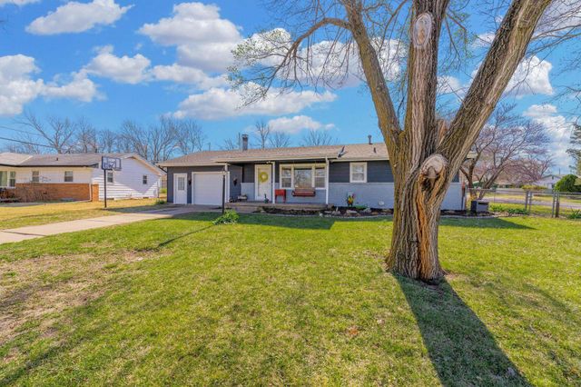 6400 N Longmont, Park City, KS 67219
