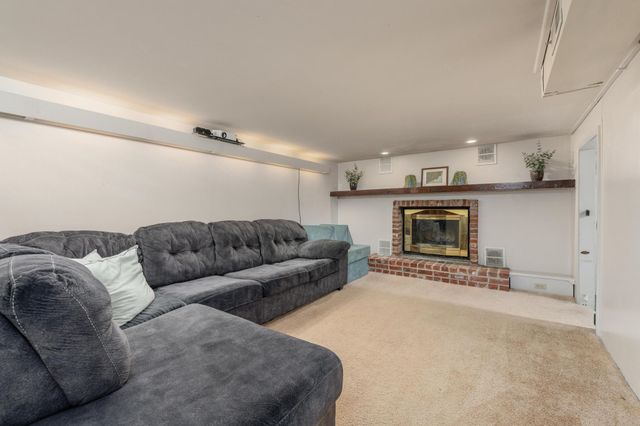 6400 N Longmont, Park City, KS 67219