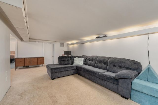 6400 N Longmont, Park City, KS 67219