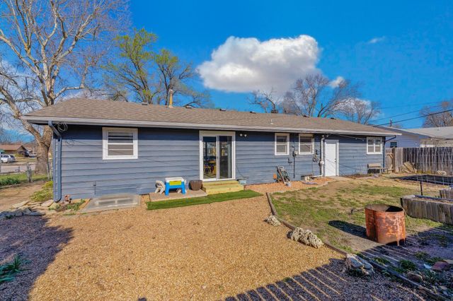 6400 N Longmont, Park City, KS 67219