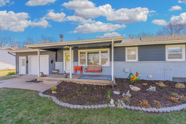 6400 N Longmont, Park City, KS 67219