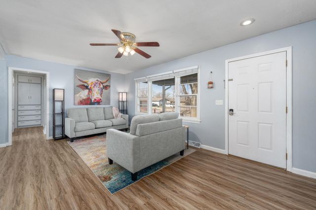 6400 N Longmont, Park City, KS 67219