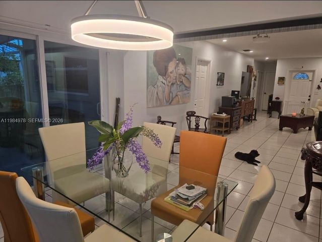 2321 N 57th Ave, Hollywood, FL 33021