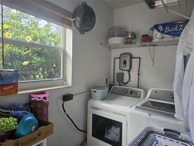 2321 N 57th Ave, Hollywood, FL 33021