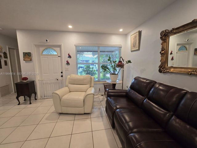 2321 N 57th Ave, Hollywood, FL 33021