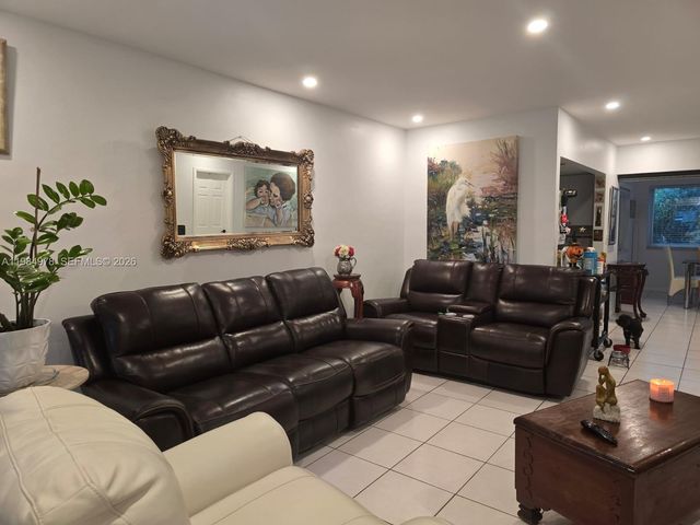 2321 N 57th Ave, Hollywood, FL 33021