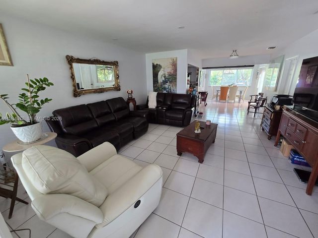 2321 N 57th Ave, Hollywood, FL 33021