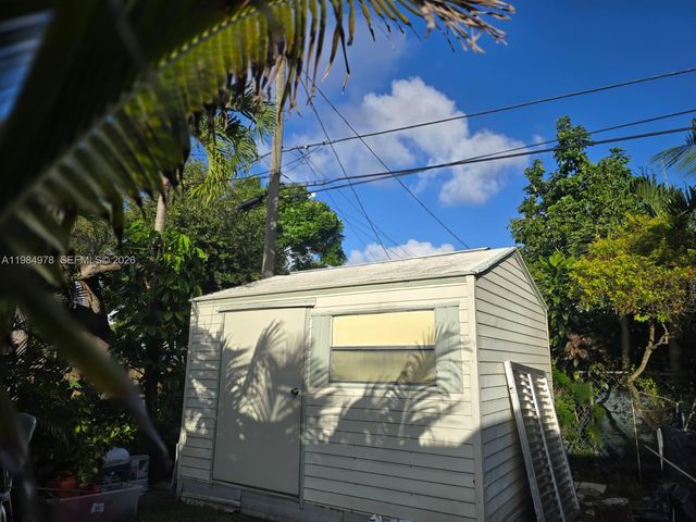 2321 N 57th Ave, Hollywood, FL 33021