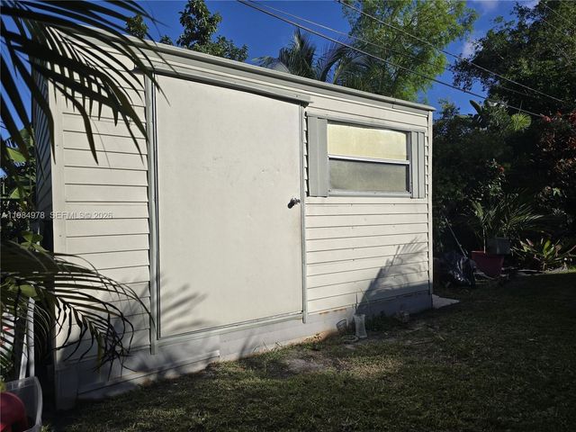 2321 N 57th Ave, Hollywood, FL 33021