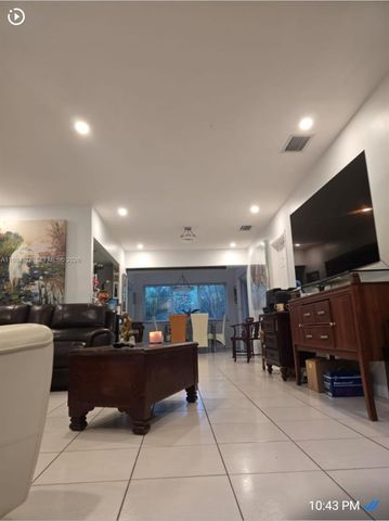 2321 N 57th Ave, Hollywood, FL 33021