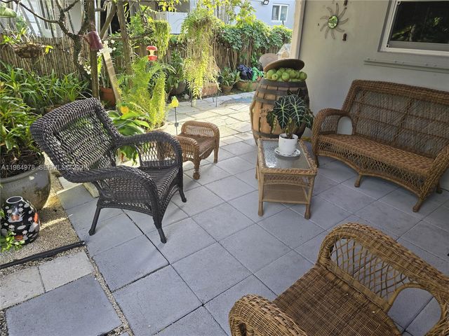 2321 N 57th Ave, Hollywood, FL 33021