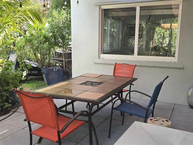 2321 N 57th Ave, Hollywood, FL 33021