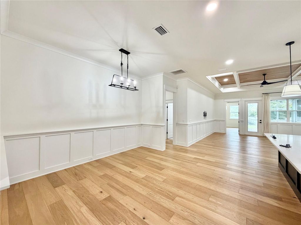 Image 14 of property listing at 2598 NW 48TH TERRACE, Gainesville, FL 32606