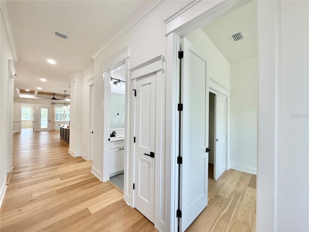 Image 46 of property listing at 2598 NW 48TH TERRACE, Gainesville, FL 32606