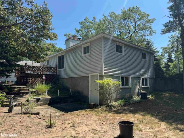 9600 Point Charities Avenue, Sand Point, MI 48755