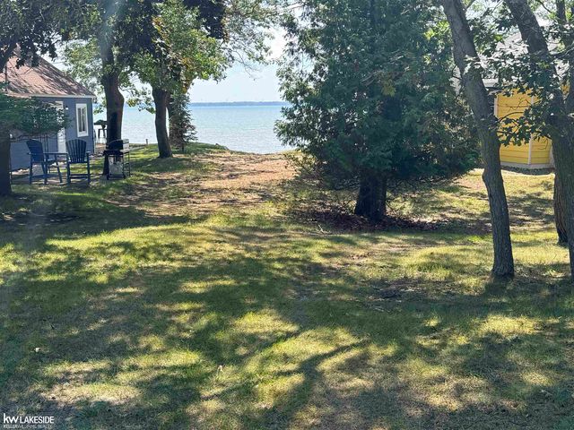 9600 Point Charities Avenue, Sand Point, MI 48755