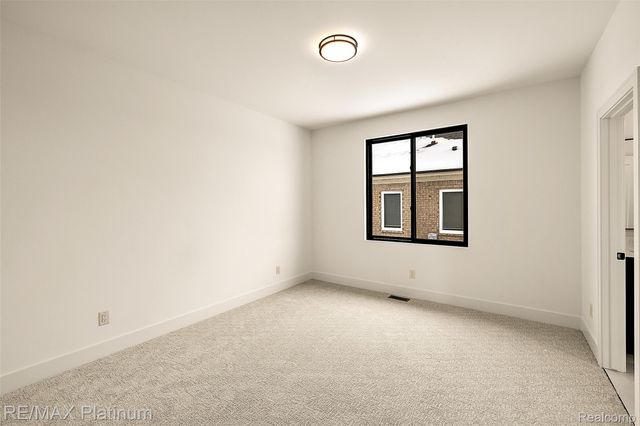 66893 Meadowlands Court, Washington Township, MI 48095