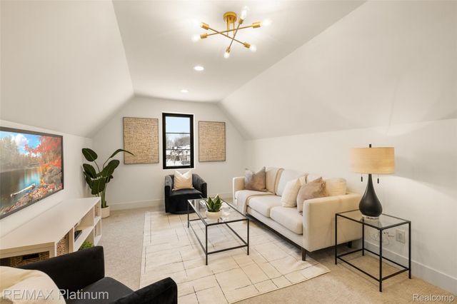 66893 Meadowlands Court, Washington Township, MI 48095