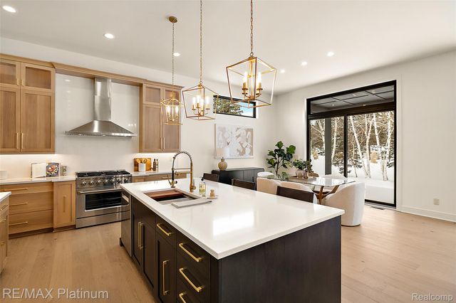 66893 Meadowlands Court, Washington Township, MI 48095