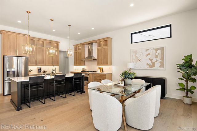 66893 Meadowlands Court, Washington Township, MI 48095