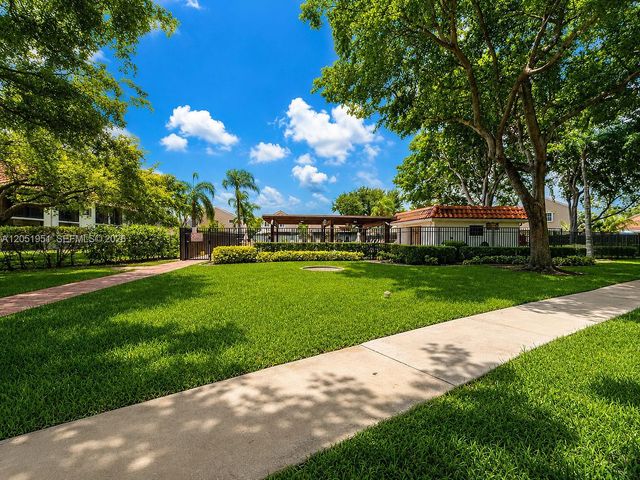 15701 W Waterside Circle 205, Sunrise, FL 33326