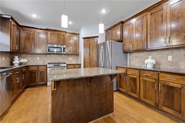 17285 S Conley Street, Olathe, KS 66062