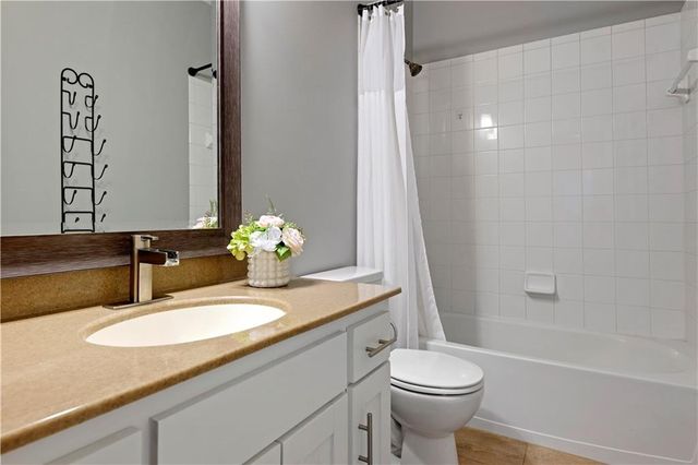 17285 S Conley Street, Olathe, KS 66062