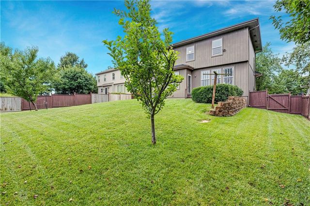 17285 S Conley Street, Olathe, KS 66062