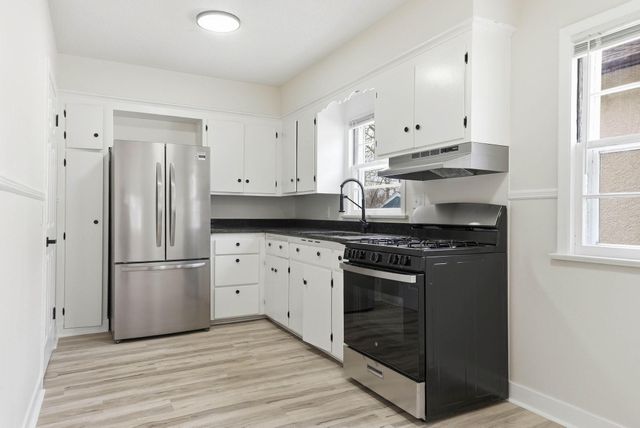 3722 Queen Avenue N, Minneapolis, MN 55412